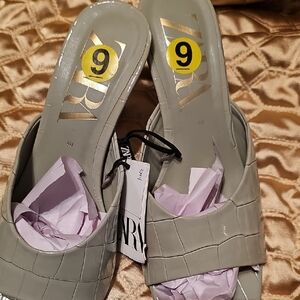 Zara Gray Women's Slide Sandals - Size 9 (40)